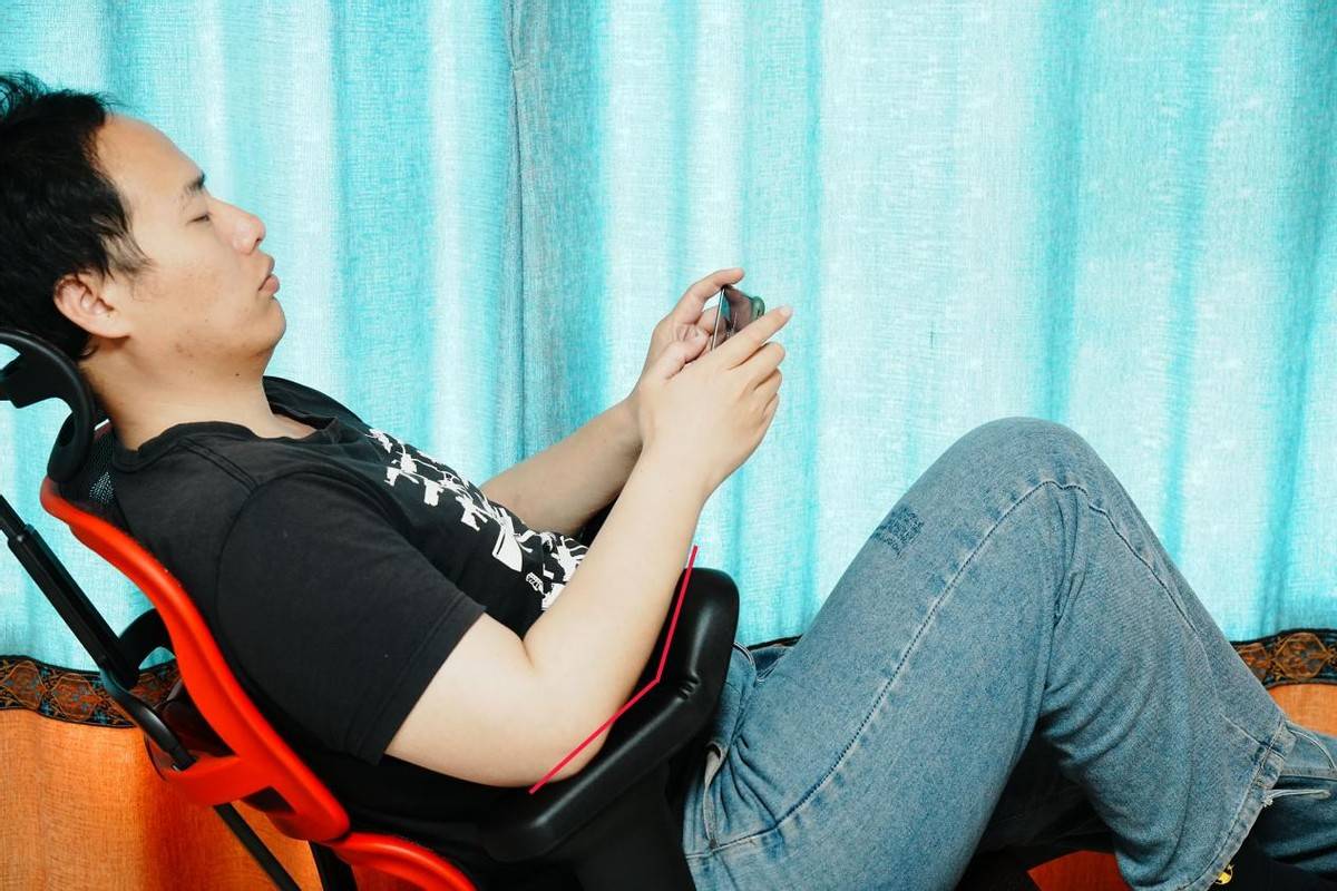 竞工学椅选购指南功能材质都拉满就是不一样CQ9电子买对不买贵？保友金豪雄鹰X9电(图22)